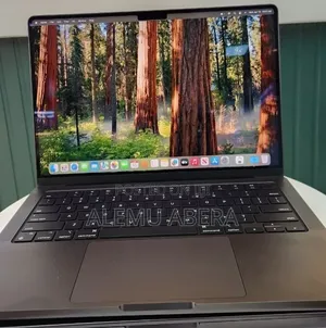 New Laptop Apple MacBook Pro 2023 M3 Pro 18GB SSD 512GB