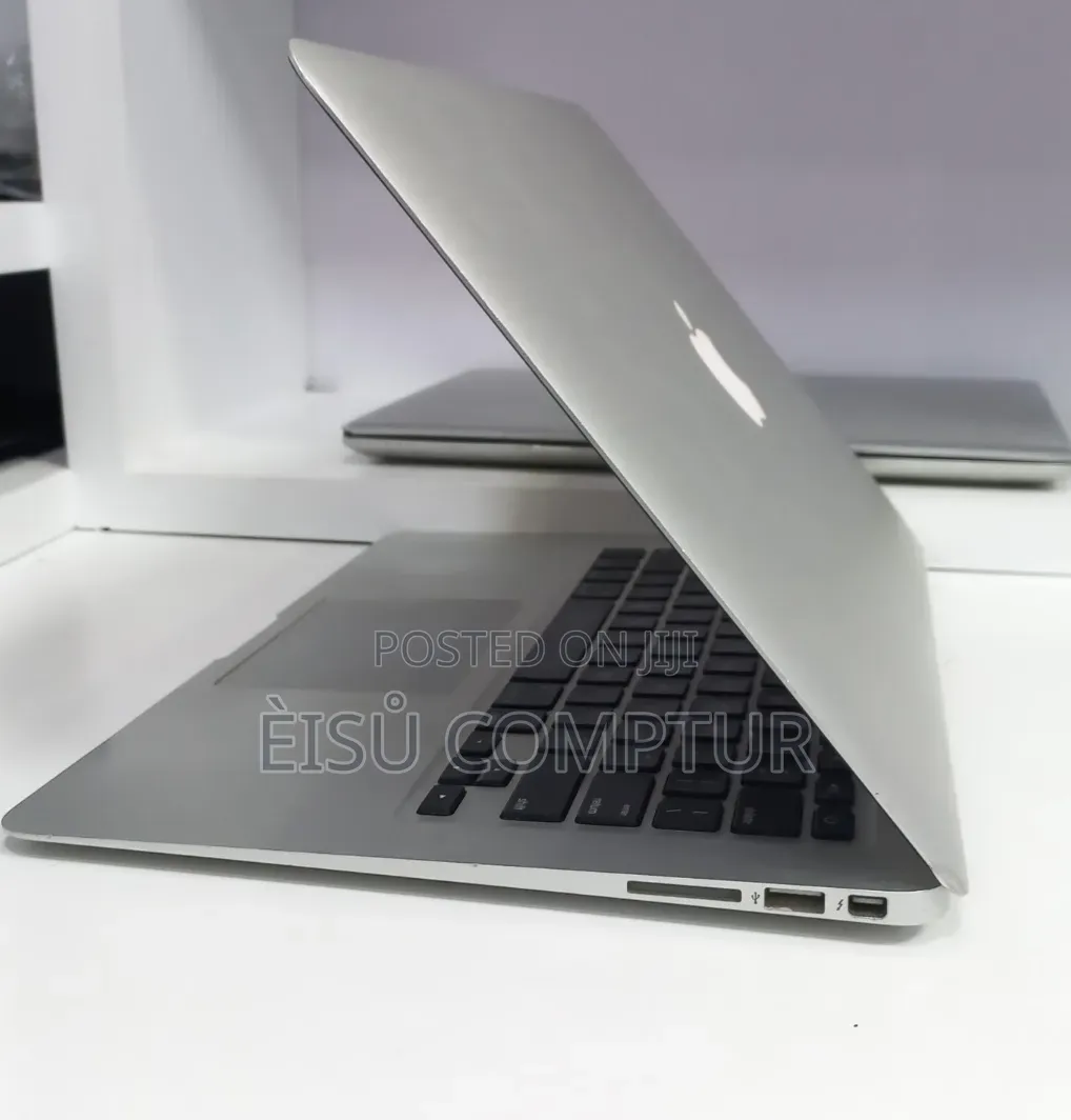 New Laptop Apple MacBook Air 2017 8GB Intel Core i7 SSD 256GB
