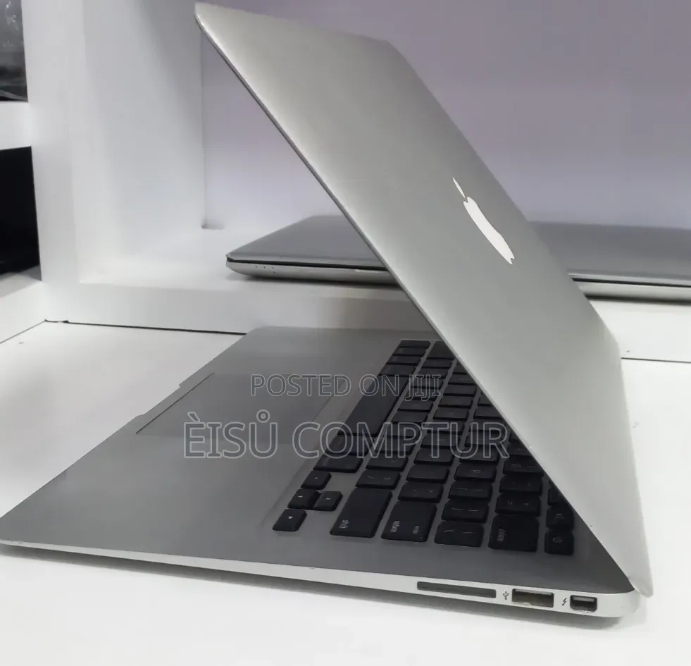 New Laptop Apple MacBook Air 2017 8GB Intel Core i7 SSD 256GB