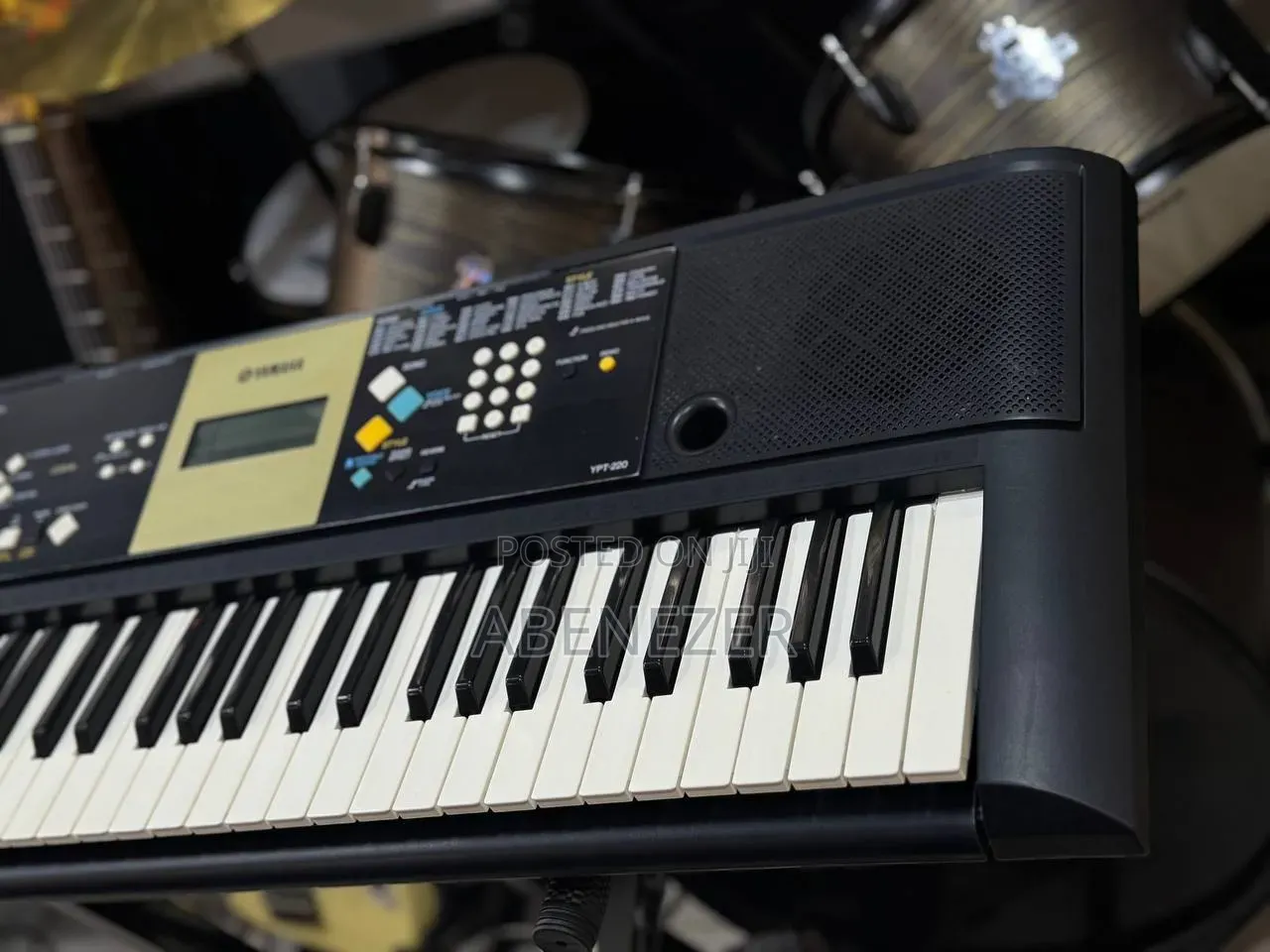 Yamaha PSR Ypt 220 Piano Keyboard