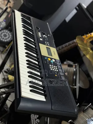 Yamaha PSR Ypt 220 Piano Keyboard