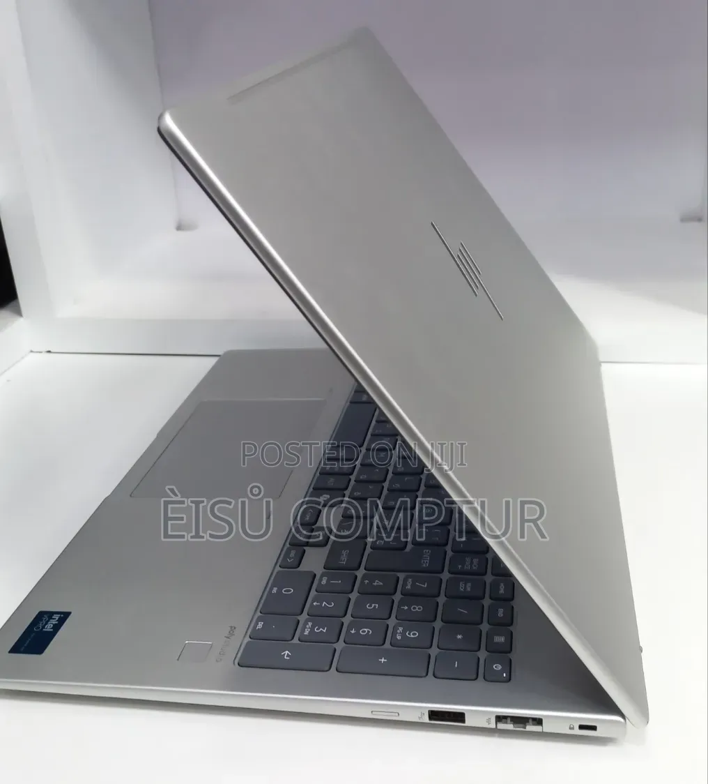 New Laptop HP EliteBook 660 G11 16GB Intel Core Ultra 7 SSD 512GB
