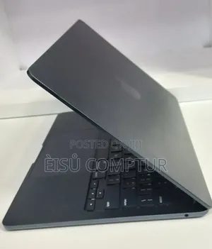 New Laptop Apple MacBook Air 2022 M2 8GB Apple M2 SSD 256GB