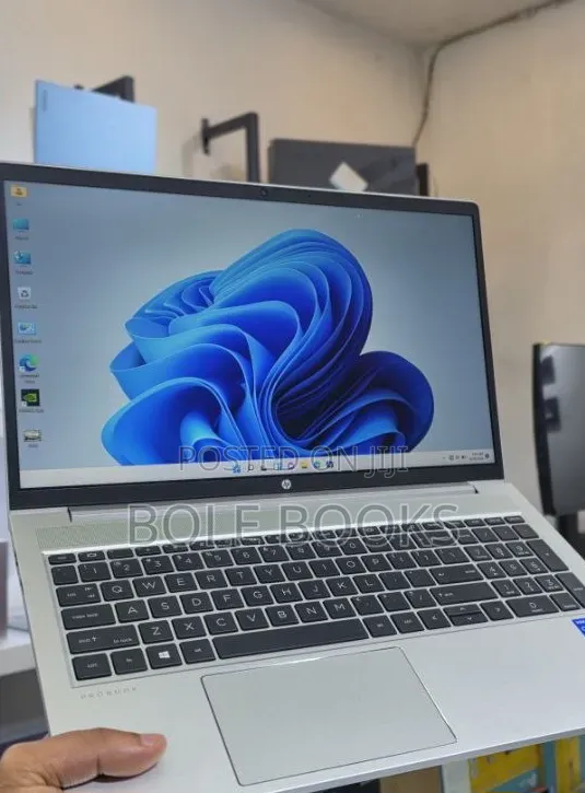 New Laptop HP ProBook 450 G8 16GB Intel Core i7 SSD 512GB