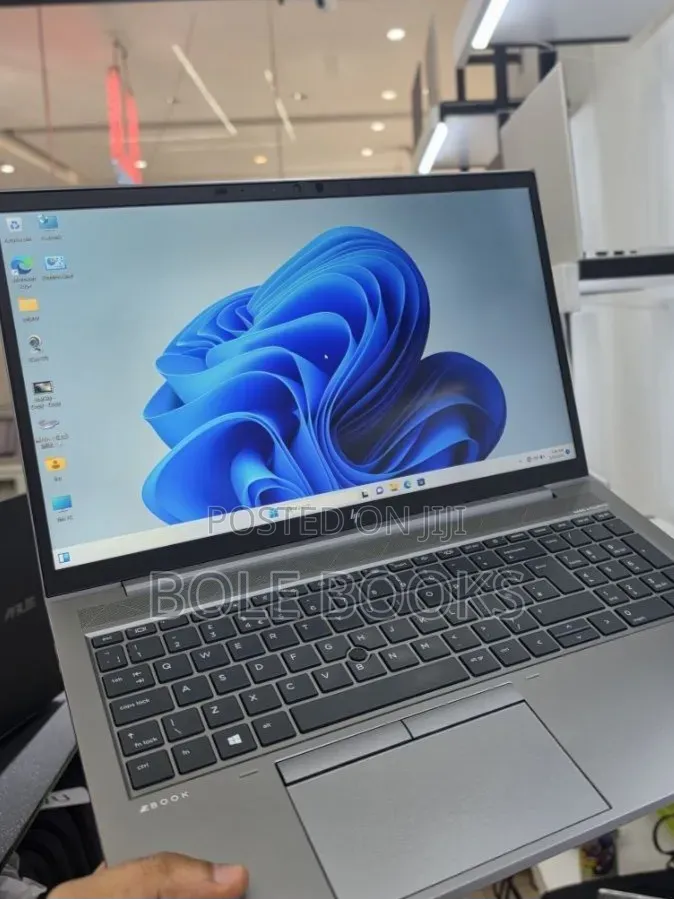 New Laptop HP ZBook X2 16GB Intel Core i7 SSD 512GB