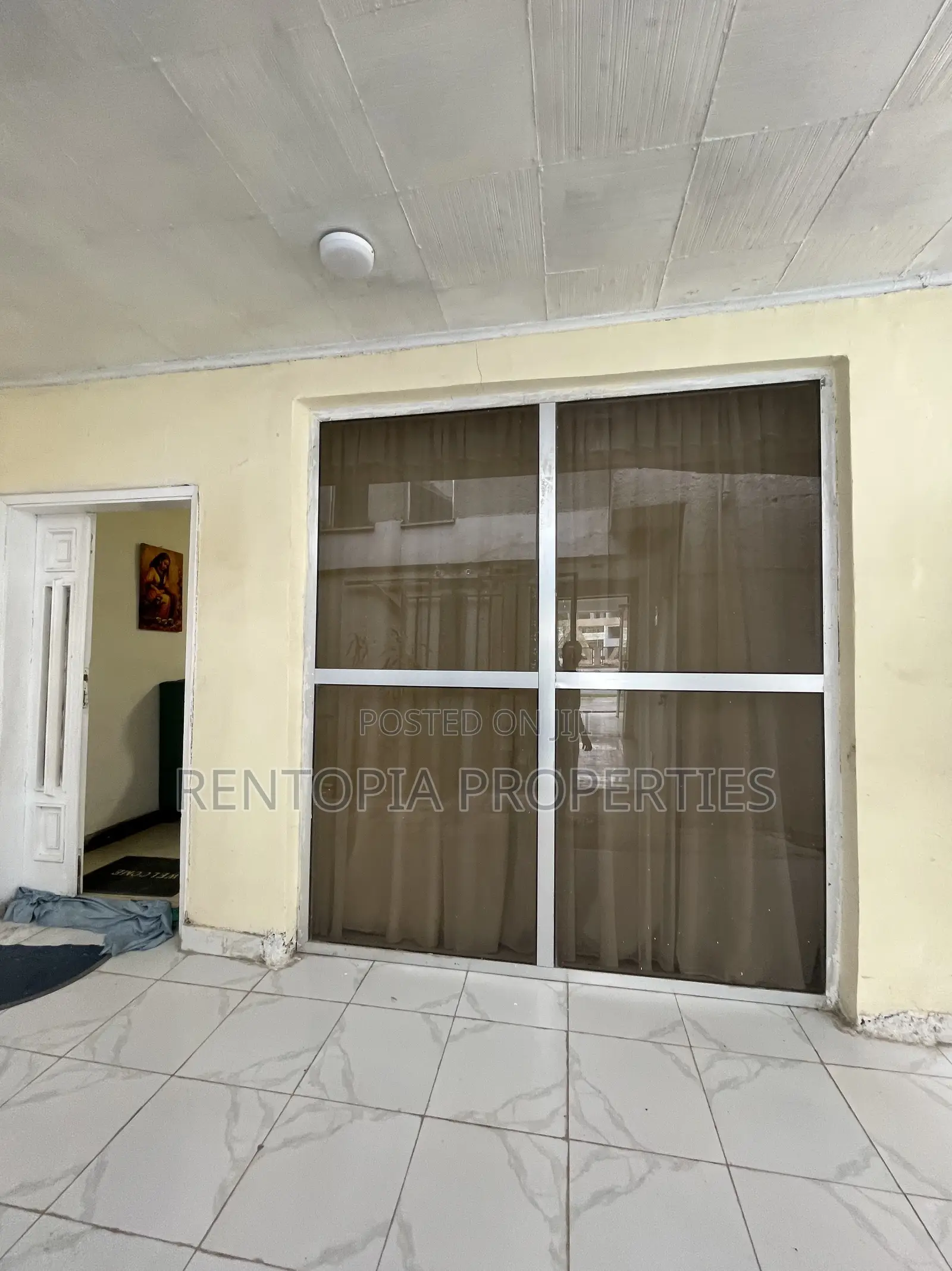 Furnished 2bdrm Villa in Bole for rent