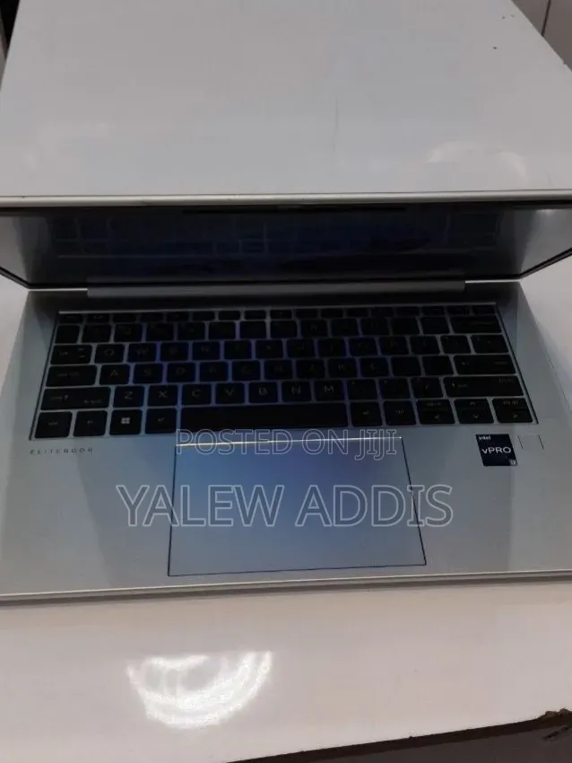 New Laptop HP EliteBook 840 G10 16GB Intel Core i7 SSD 512GB