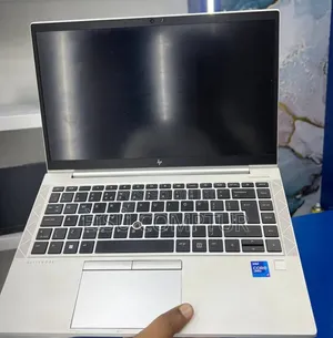 New Laptop HP EliteBook 840 G8 16GB Intel Core i7 SSD 512GB