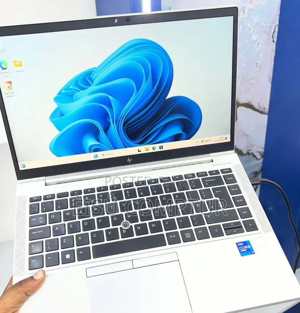 New Laptop HP EliteBook 840 G8 16GB Intel Core i7 SSD 512GB