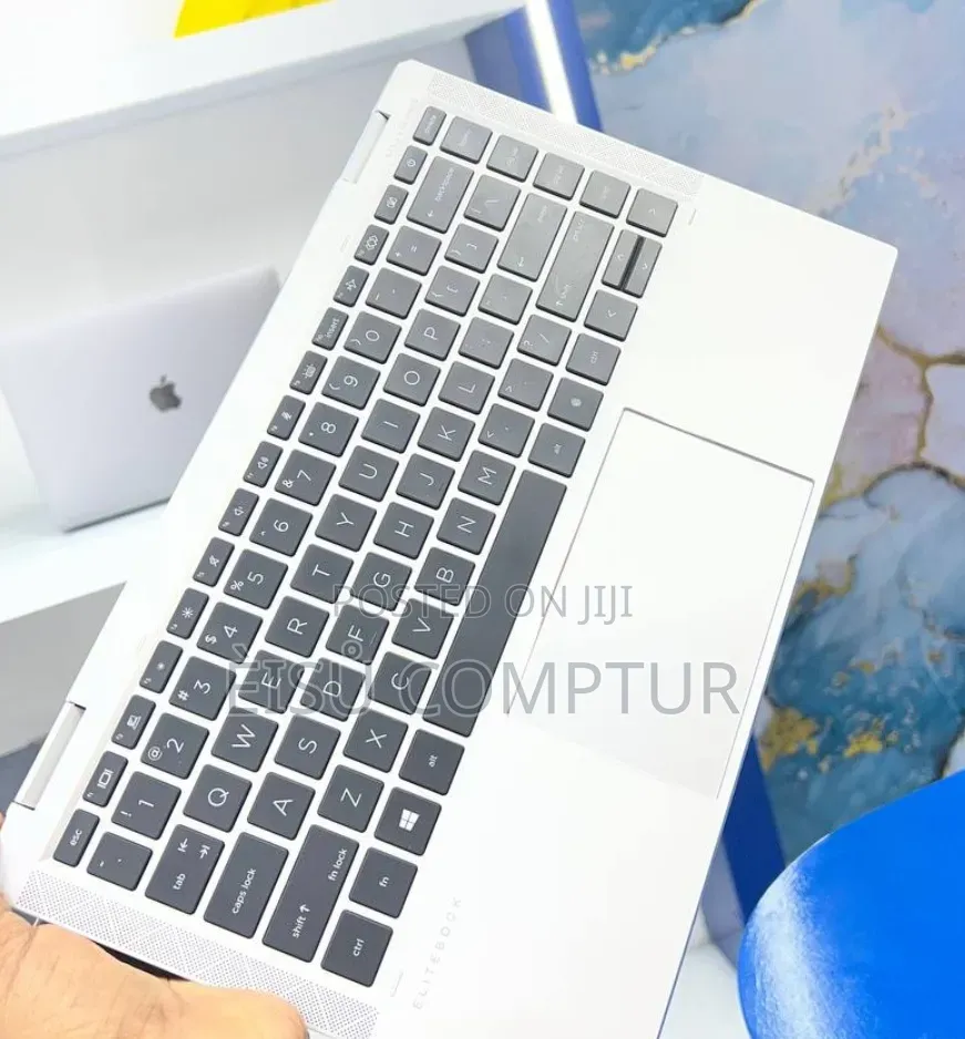 New Laptop HP EliteBook x360 1040 G7 16GB Intel Core i7 SSD 512GB