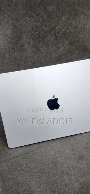 New Laptop Apple MacBook Air 2025 M4 16GB Apple M4 SSD 256GB