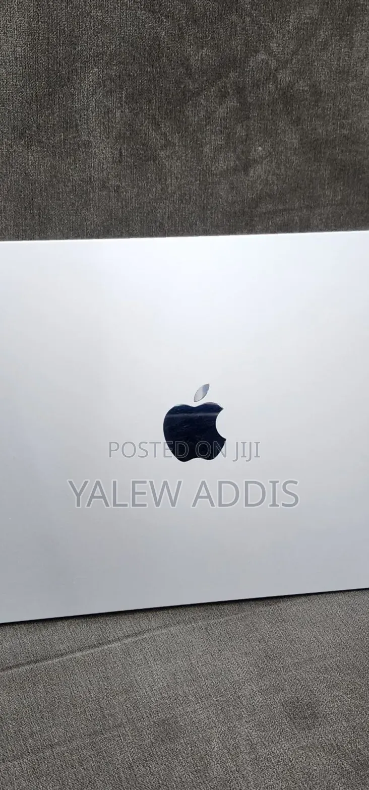 New Laptop Apple MacBook Air 2025 M4 16GB Apple M4 SSD 256GB