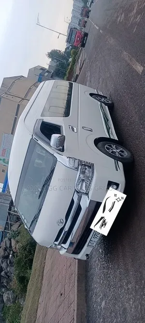 Toyota HiAce 2020 White