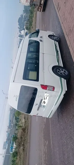 Toyota HiAce 2020 White