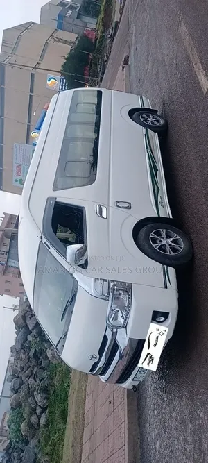 Toyota HiAce 2020 White
