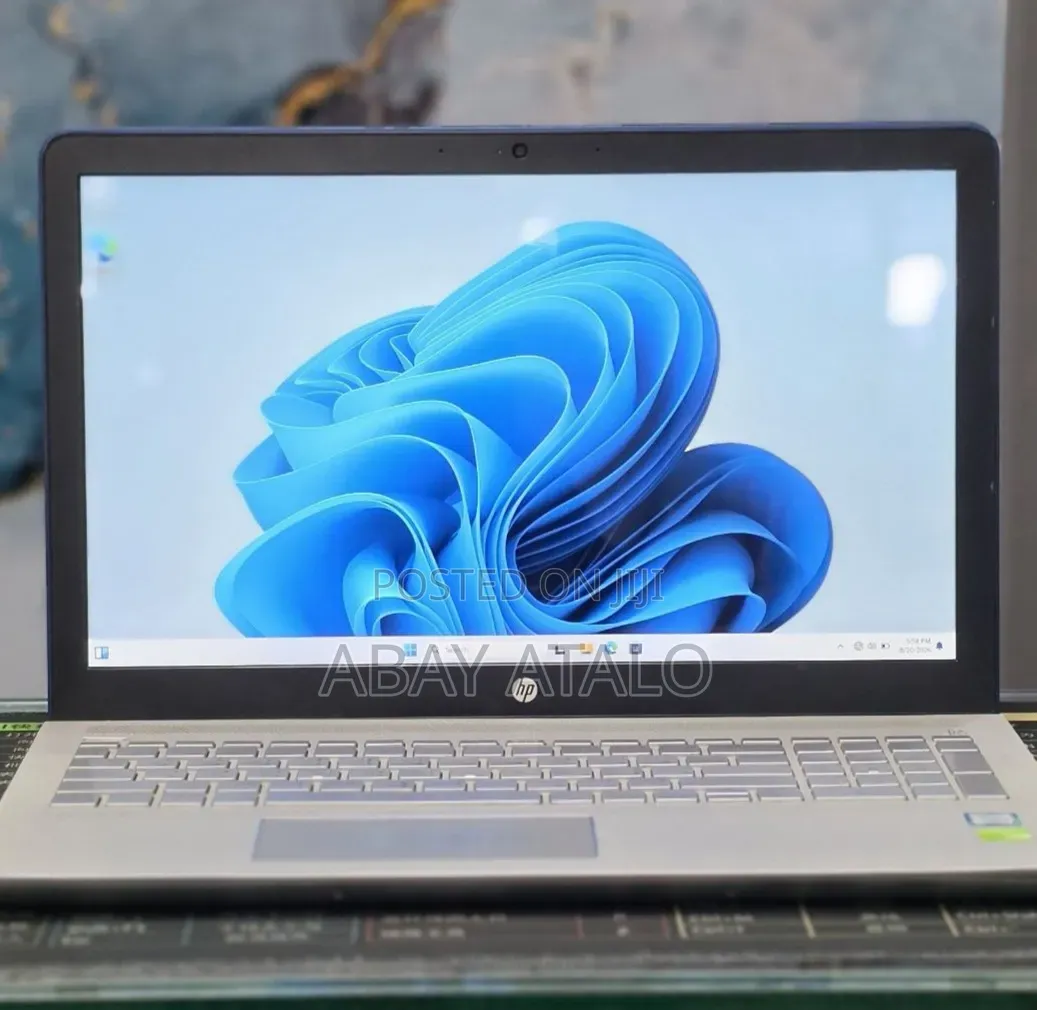 New Laptop HP Pavilion 15 12GB Intel Core i7 SSD 1T