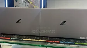 New Laptop HP ZBook Firefly G8 16GB Intel Core i7 SSD 512GB