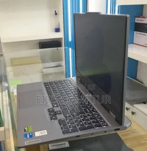 New Laptop Lenovo LOQ 15AHP10 12GB Intel Core i5 SSD 512GB