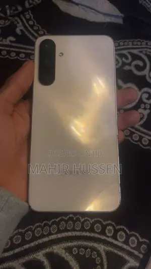 Samsung Galaxy M16 128 GB Gold