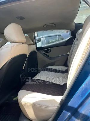 Hyundai Avante 2015 Blue