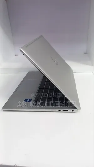 New Laptop HP EliteBook 830 G9 16GB Intel Core i5 SSD 512GB
