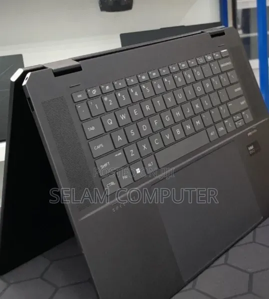 New Laptop HP Spectre 16GB Intel Core Ultra 7 SSD 1T