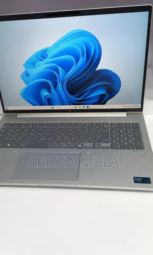 New Laptop HP EliteBook 640 G11 16GB Intel Core Ultra 7 SSD 512GB