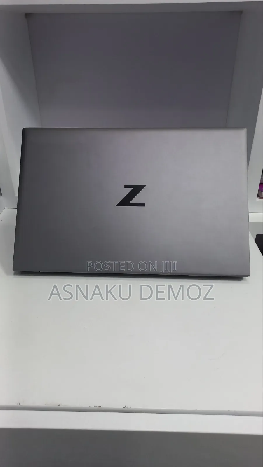 New Laptop HP ZBook Firefly G8 16GB Intel Core i7 SSD 512GB