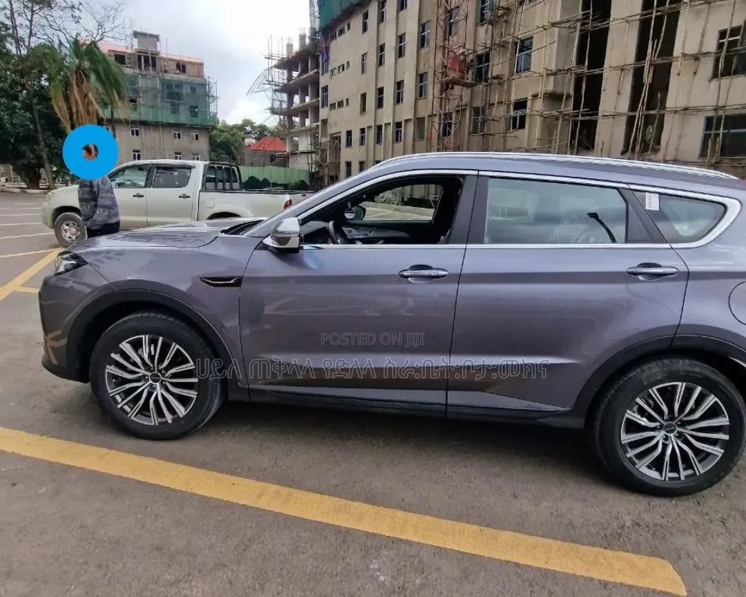 New Jetour X70 Plus 2024 Beige