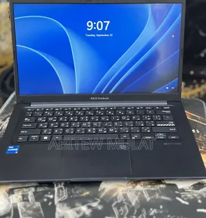 New Laptop Asus Vivobook 14 8GB Intel Core i5 SSD 512GB