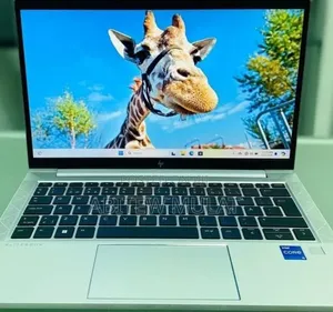 New Laptop HP EliteBook 830 G8 16GB Intel Core i5 SSD 512GB