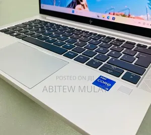 New Laptop HP EliteBook 830 G8 16GB Intel Core i5 SSD 512GB