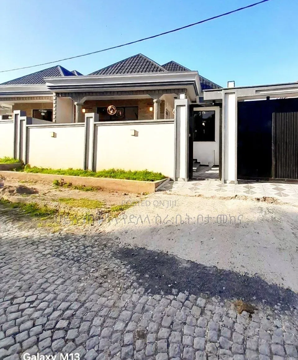 Furnished 6bdrm Villa in Summit Area, Bole for sale