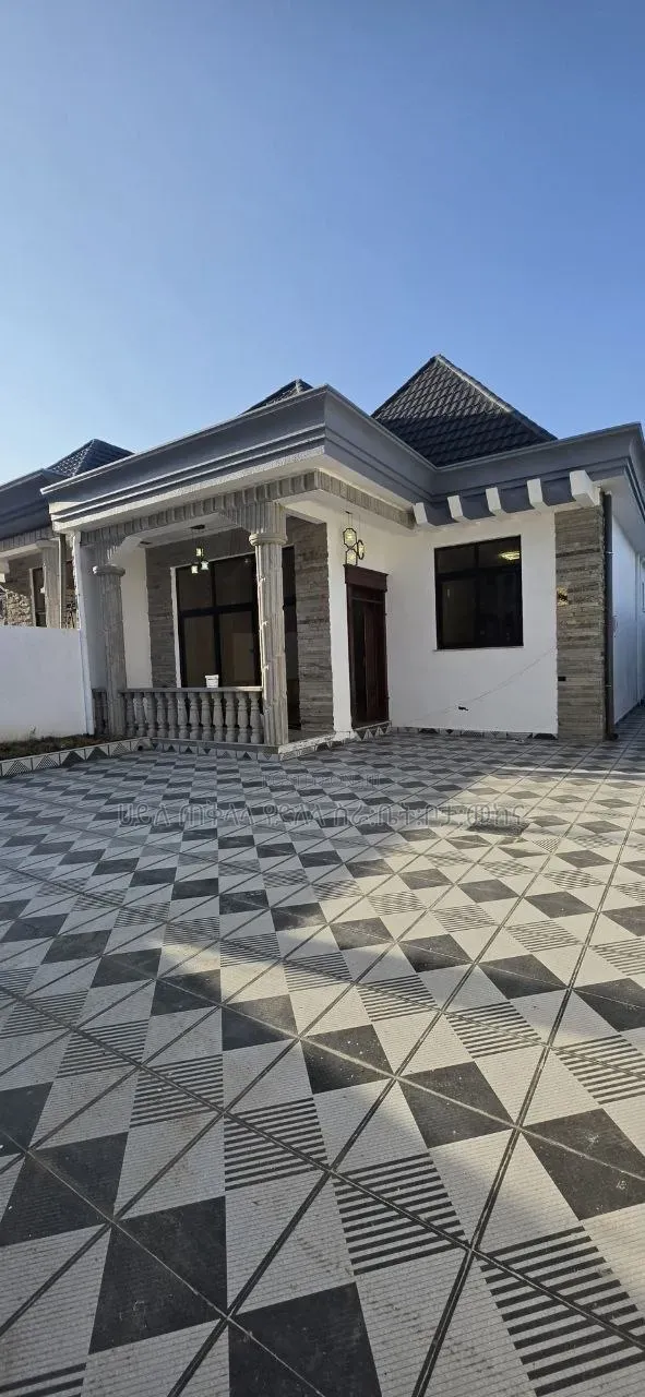 Furnished 6bdrm Villa in Summit Area, Bole for sale