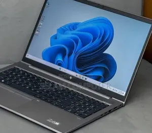 New Laptop HP ZBook 15 G4 16GB Intel Core i7 SSD 512GB