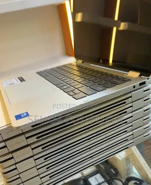New Laptop HP OmniBook 5 14" 16GB Intel Core 7 SSD 512GB
