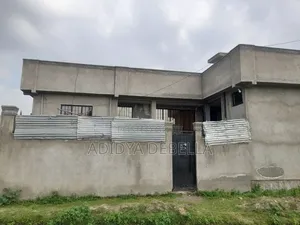 5bdrm House in Gelan, Akaky Kaliti for sale