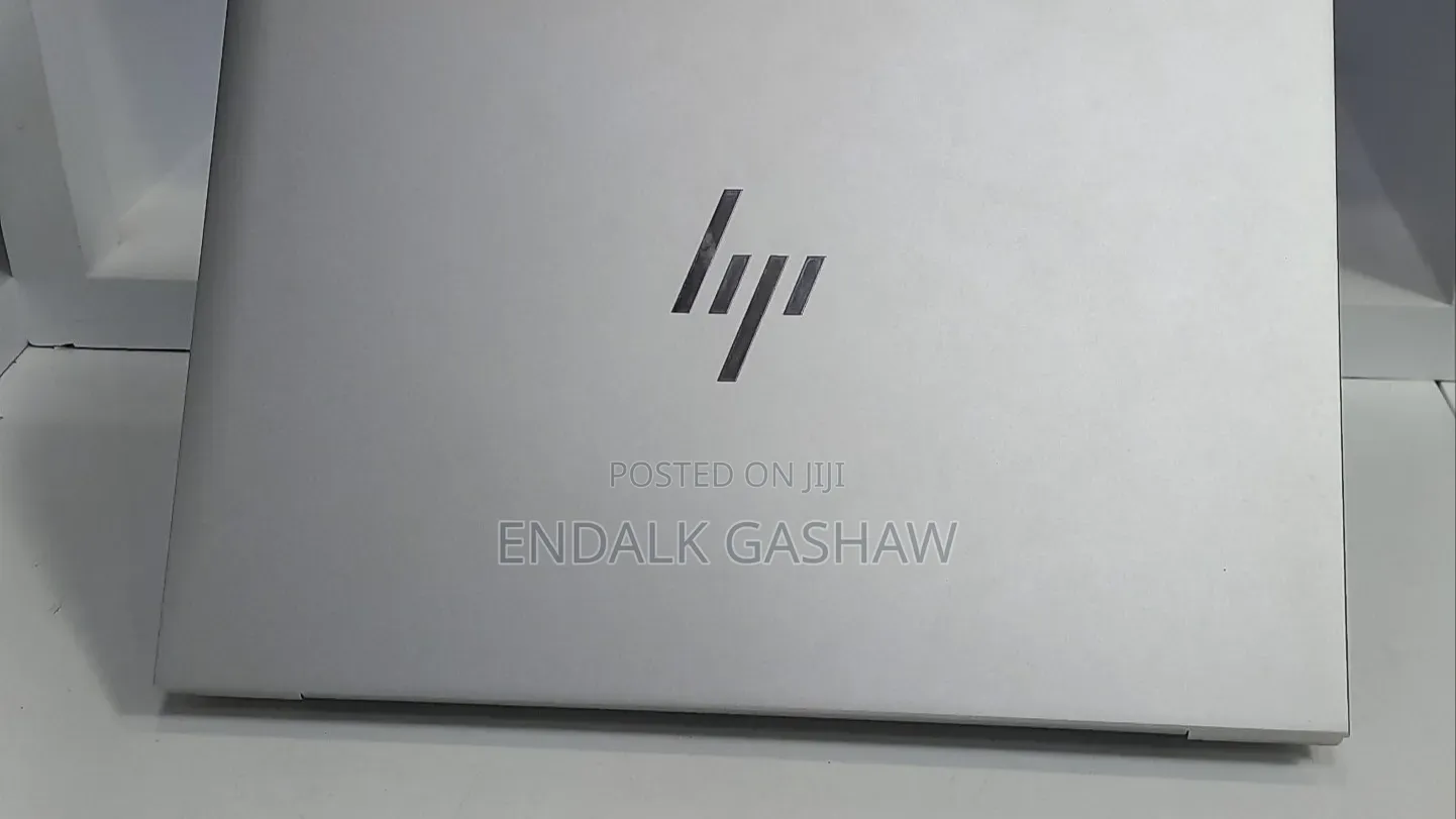 New Laptop HP EliteBook 830 G5 8GB Intel Core i7 SSD 512GB