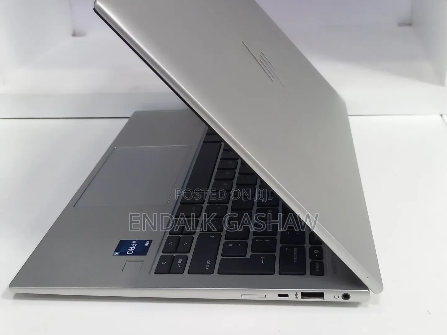 New Laptop HP EliteBook 830 G9 16GB Intel Core i5 SSD 512GB