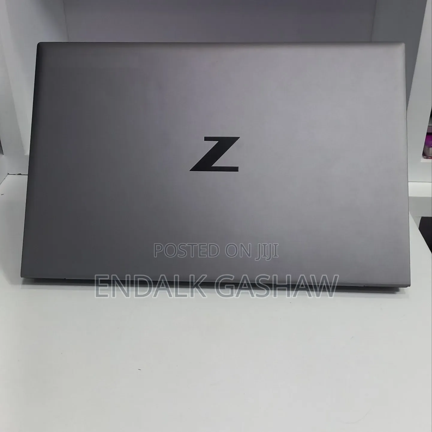 New Laptop HP ZBook Firefly G8 16GB Intel Core i7 SSD 512GB