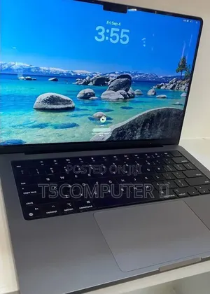 New Laptop Apple MacBook Pro 2023 M3 Pro 8GB Apple M3 Pro SSD 512GB