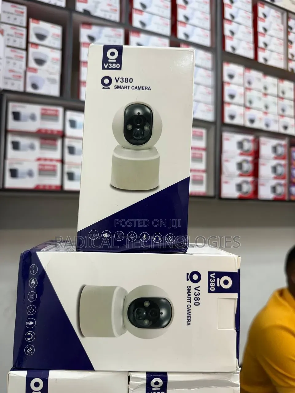 በ ሲም ሚሰራ V380 Smart Camera Battery Powered