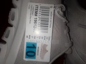 Original Skechers Glide Step Womens Sneakers Size 4.
