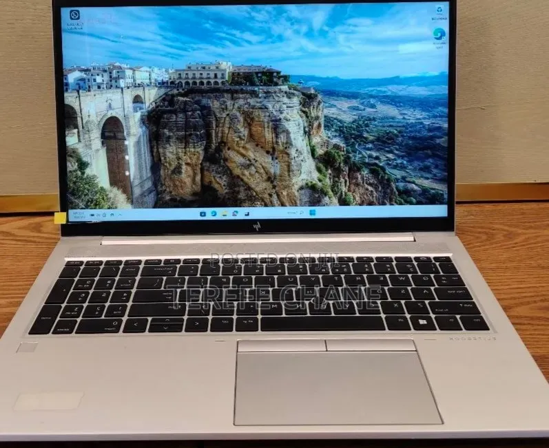 New Laptop HP EliteBook 845 G8 16GB AMD Ryzen 7 SSD 512GB