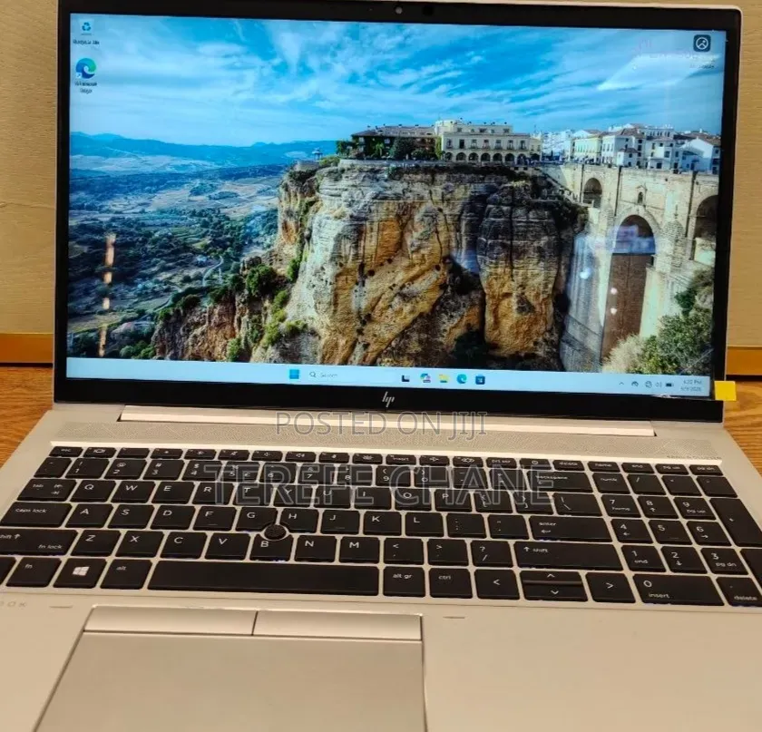 New Laptop HP EliteBook 845 G8 16GB AMD Ryzen 7 SSD 512GB