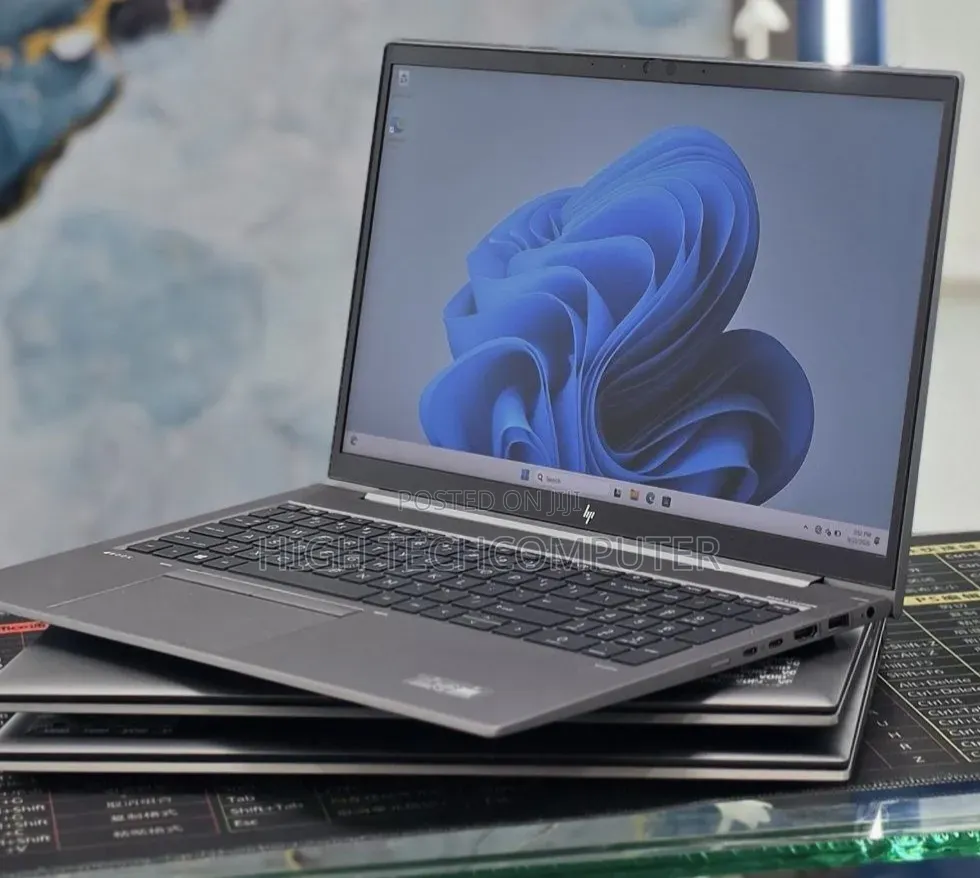 New Laptop HP ZBook Power G7 16GB Intel Core i5 SSD 512GB