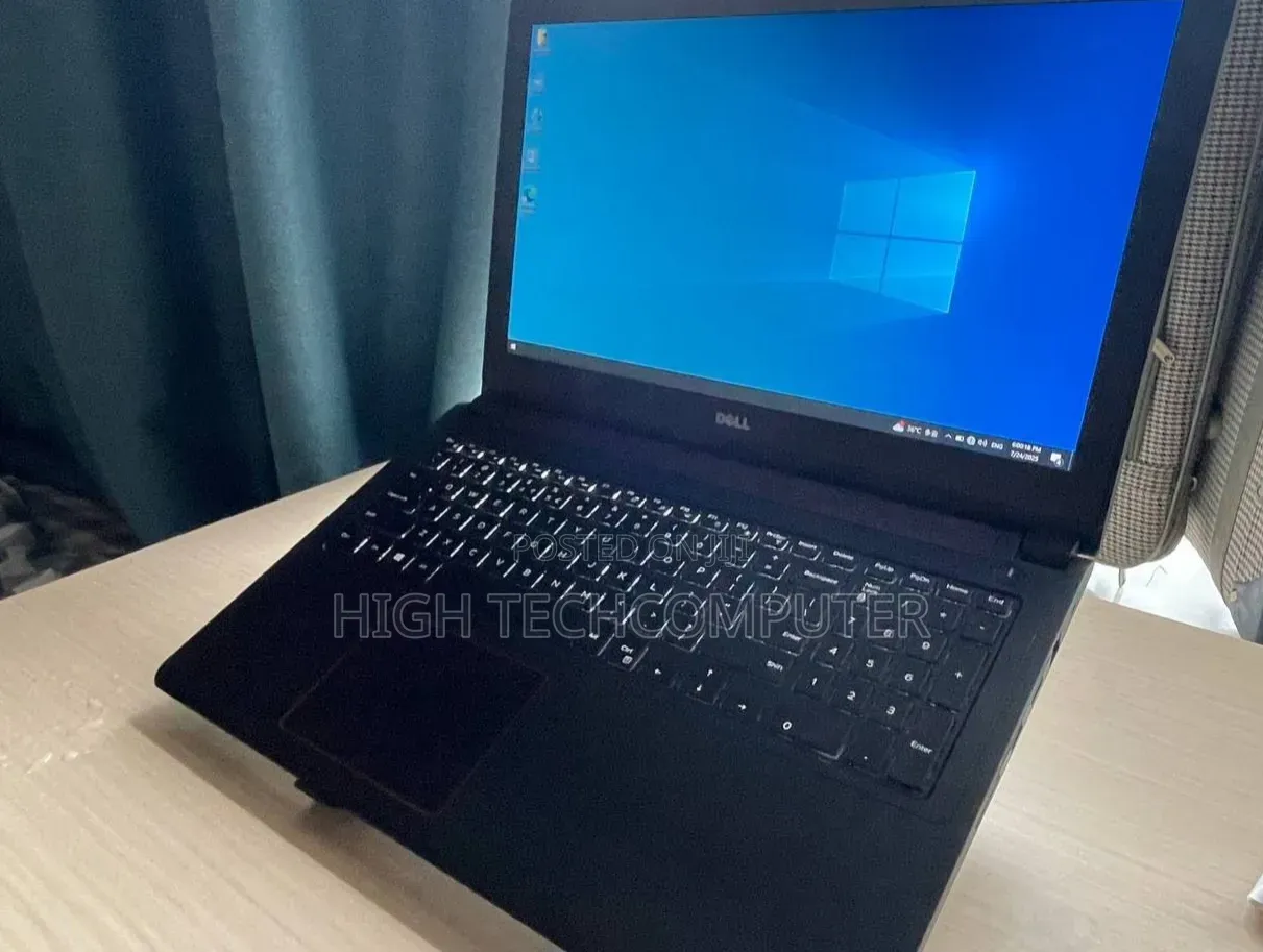 New Laptop Dell Inspiron 15 8GB Intel Core i7 SSD 256GB