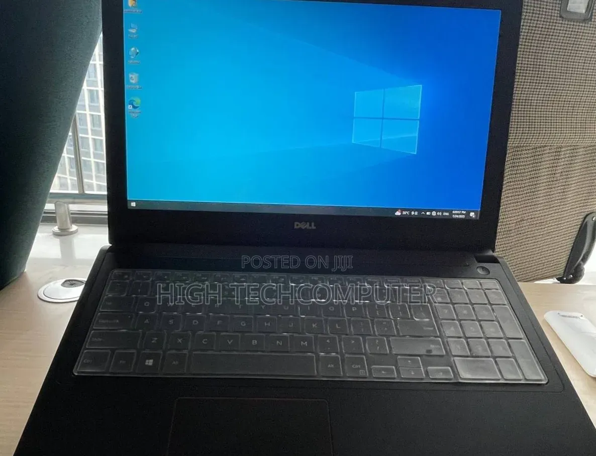 New Laptop Dell Inspiron 15 8GB Intel Core i7 SSD 256GB