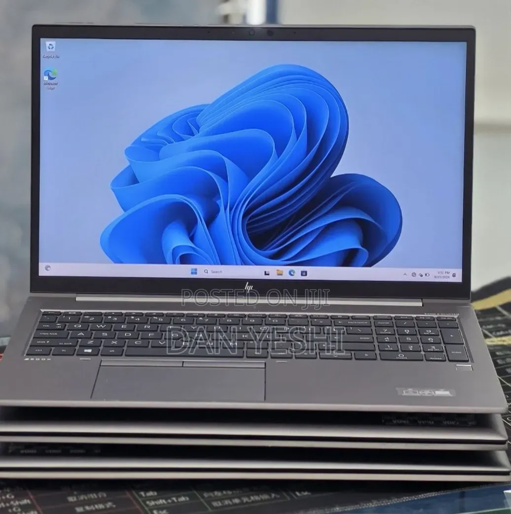 New Laptop HP ZBook 15 16GB Intel Core i5 SSD 512GB