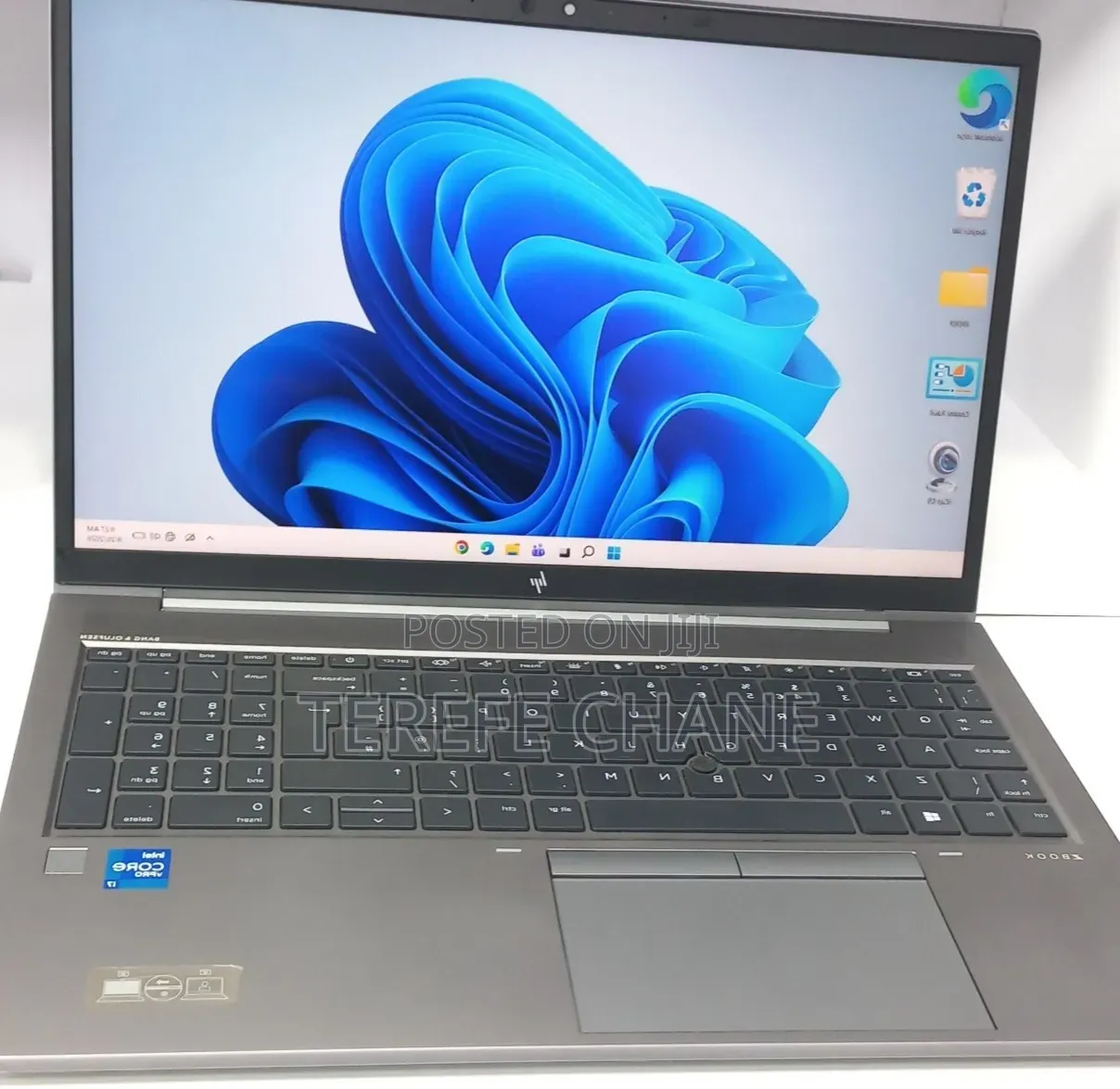 New Laptop HP ZBook Firefly G8 16GB Intel Core i7 SSD 512GB